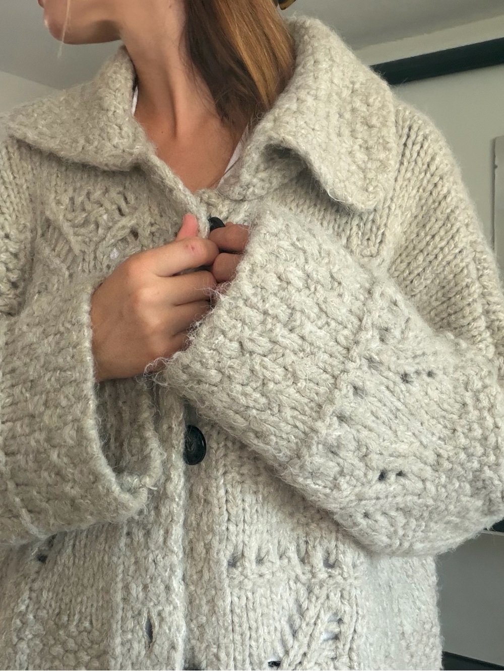Cozy Chunky Knit Button-Front Sweater Cardigan - Cream silver grey color - Picture 4 of 9